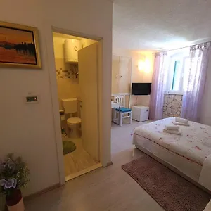 Private In The Center Of Guest house
