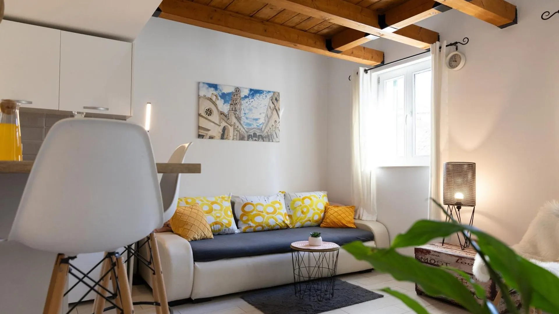 Central Split Rooms And Apartments Paese Hırvatistan