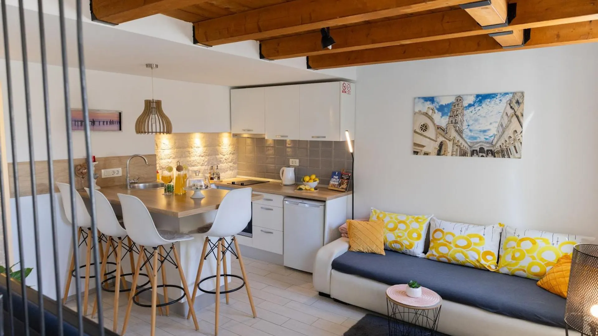 Central Split apartments&rooms Paese Affittacamere